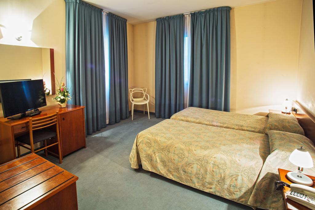Albergo Centrale Trebaseleghe Δωμάτιο φωτογραφία