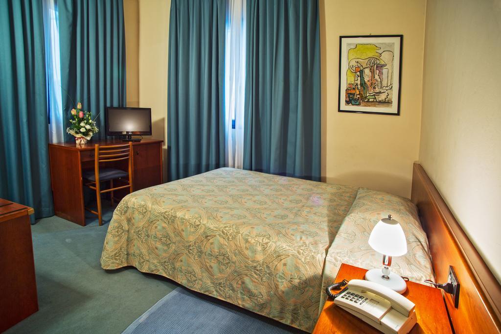 Albergo Centrale Trebaseleghe Δωμάτιο φωτογραφία